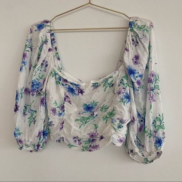 Skylar + Madison White Floral Crop Top Size Medium - Picture 1 of 8